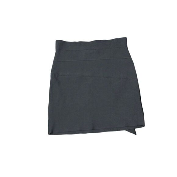 BCBG MaxAZRIA  Bandage Skirt  Size Medium - Picture 4 of 7